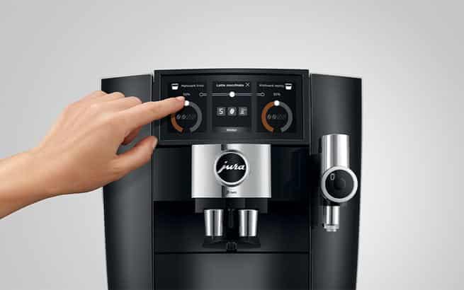 Panorama Coffee Panel intuitive touchscreen and Coffee Eye sensor