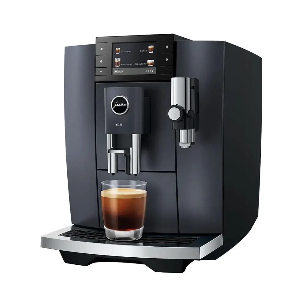 Photo de face officielle (packshot) de la machine à café JURA E8 Cosmic Black (SD).