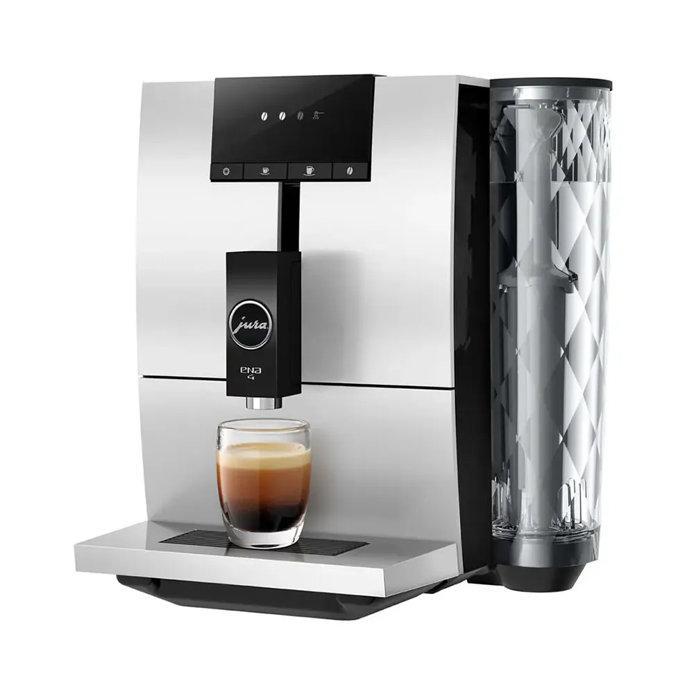 Vue de demi-profile de la machine à café JURA ENA 4 Platine SB avec un espresso.